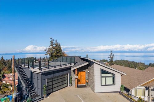 4696 Laguna Way, Nanaimo, BC, V9T0A7 | Card Image