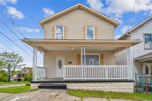 1422 Meadow St, Mckeesport, PA, 15132-5415 | Card Image