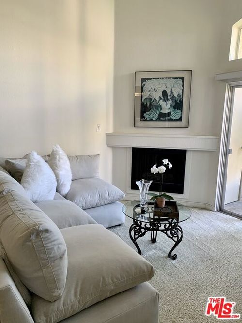 319-5535 Canoga Avenue, Woodland Hills, CA, 91367 | Card Image