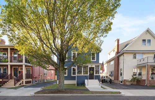 50-50-48 Amsden St, Arlington, MA, 02474-5502 | Card Image