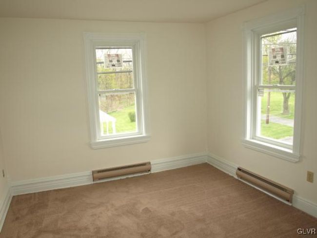 1214 Clearview Rd, Home with 4 bedrooms, 3 bathrooms and null parking in Coplay PA | Image 8
