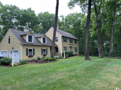 45 Blossom Rd, Windham, NH, 03087-1536 | Card Image