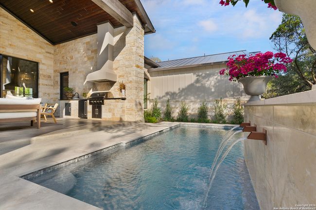 8170 Blue Oak, House other with 4 bedrooms, 5 bathrooms and null parking in Garden Ridge TX | Image 123