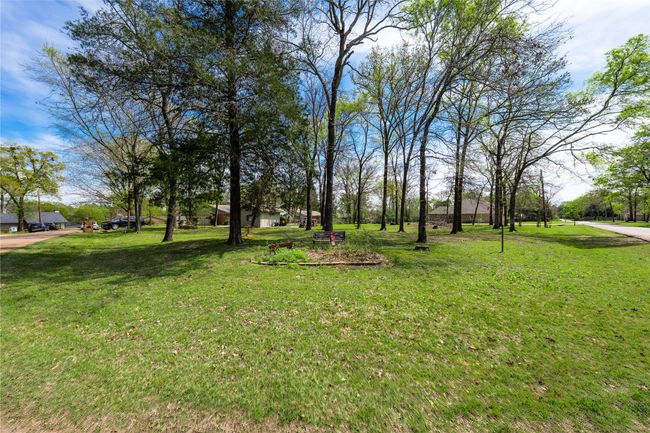 162 1 St Oak Dr, House other with 2 bedrooms, 2 bathrooms and null parking in Enchanted Oaks TX | Image 22