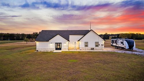 460 County Road 2184, Gainesville, TX, 76240-2286 | Card Image