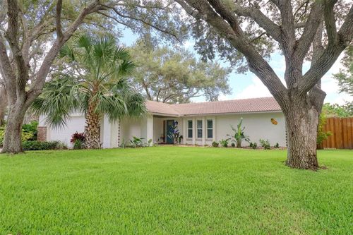 1327 Overcash Dr, DUNEDIN, FL, 34698-4804 | Card Image