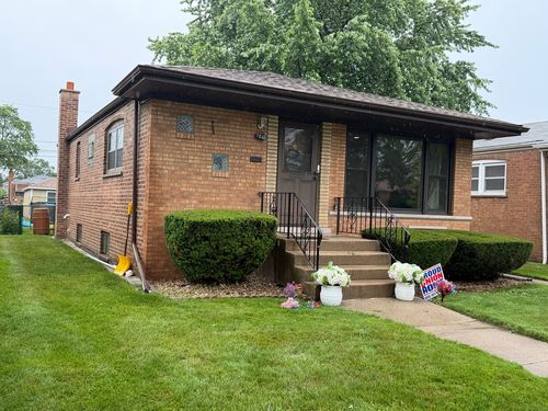 9848 S Muskegon Ave, CHICAGO, IL, 60617-5331 | Card Image