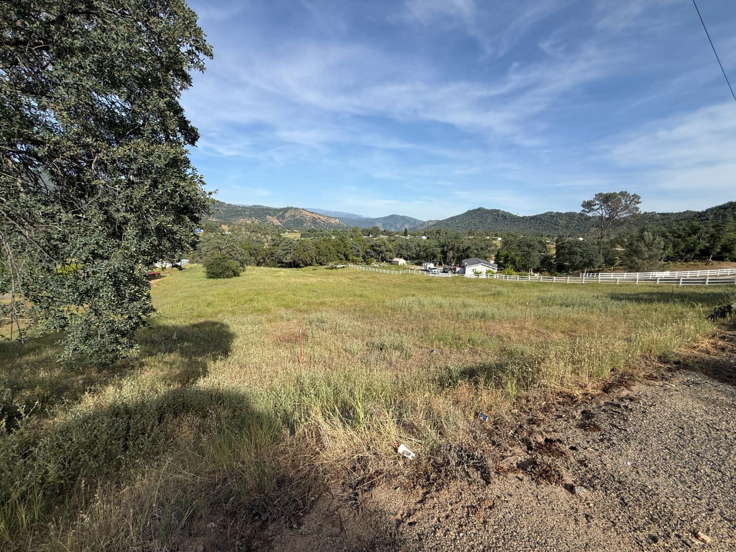 Land in Tollhouse 4