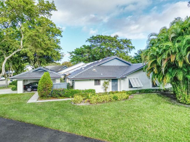 10088 Laurelwood Pl, Condo with 2 bedrooms, 2 bathrooms and null parking in Boynton Beach FL | Image 6
