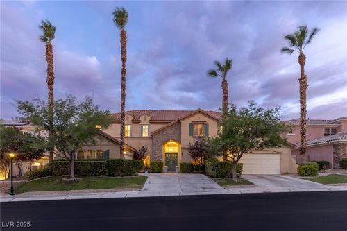 8095 Dark Hollow Pl, Las Vegas, NV, 89117-7617 | Card Image