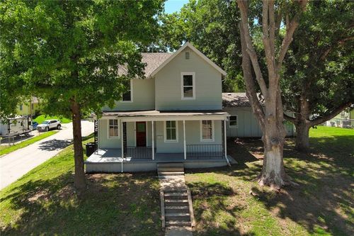1716 S 5th St, Leavenworth, KS, 66048-3947 | Card Image
