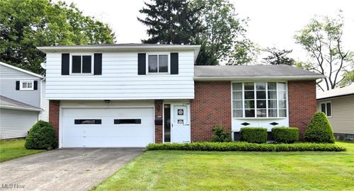 6531 Arbordale Ave, Solon, OH, 44139-4101 | Card Image