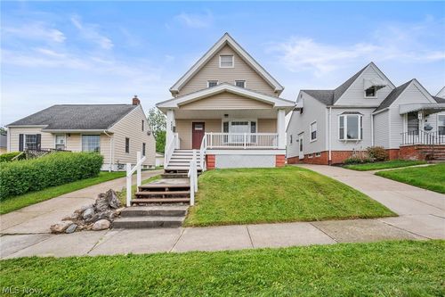 4423 Russell Ave, Parma, OH, 44134-1854 | Card Image