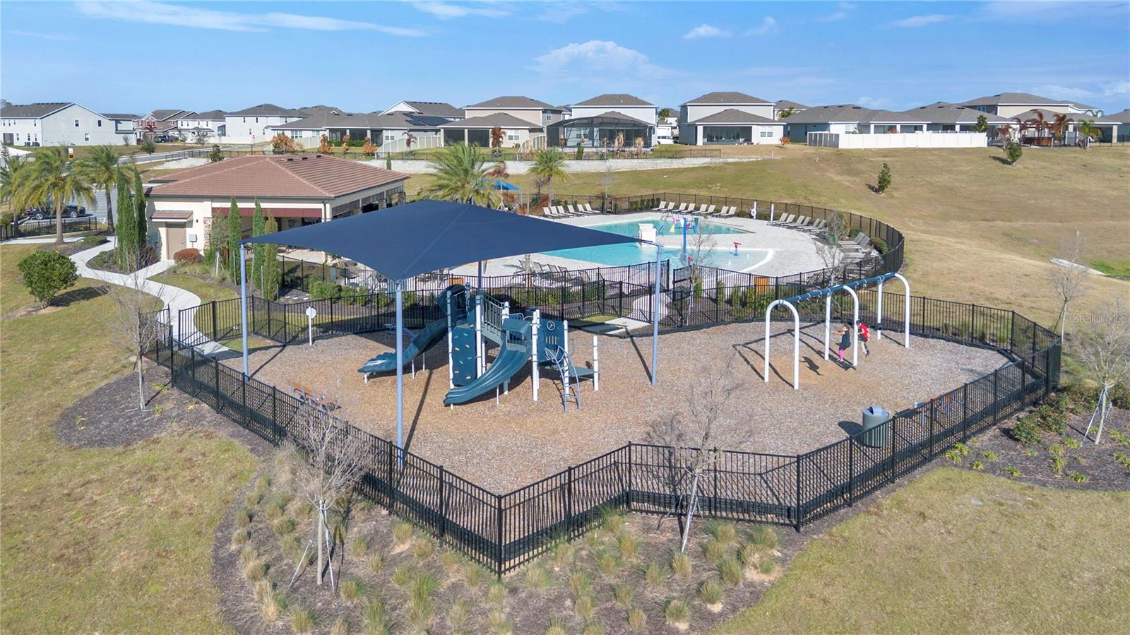 Residential in CLERMONT 4