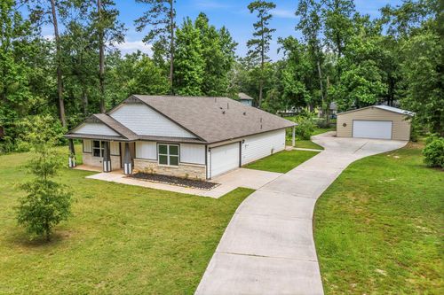 20878 White Oak Ln, Montgomery, TX, 77316-9163 | Card Image