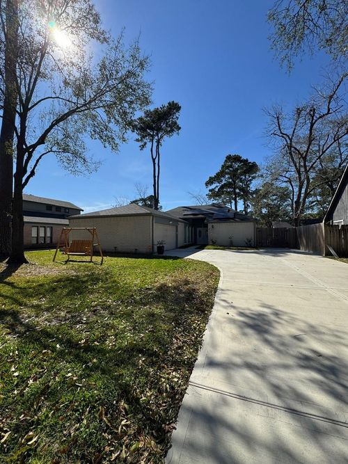 17003 Kings Walk Ln, Houston, TX, 77070-1836 | Card Image