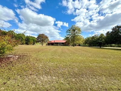 895 Twin Oaks Dr, Home with 3 bedrooms, 2 bathrooms and null parking in Dublin GA | Image 2