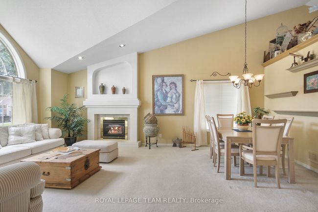 21 Windchime Cres, House other with 3 bedrooms, 3 bathrooms and 2 parking in Nepean ON | Image 4