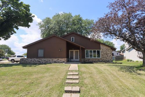 1432 Renee Dr, Mount Pleasant, WI, 53406-2528 | Card Image
