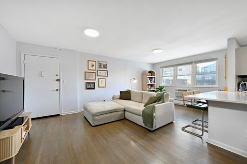 304-1 Congress St, Jersey City, NJ, 07307-1014 | Card Image