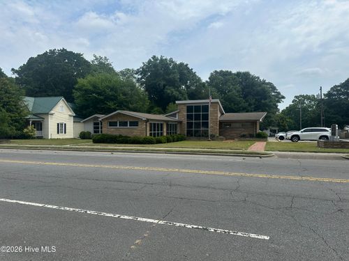 404 N Pine St, Warsaw, NC, 28398-1437 | Card Image
