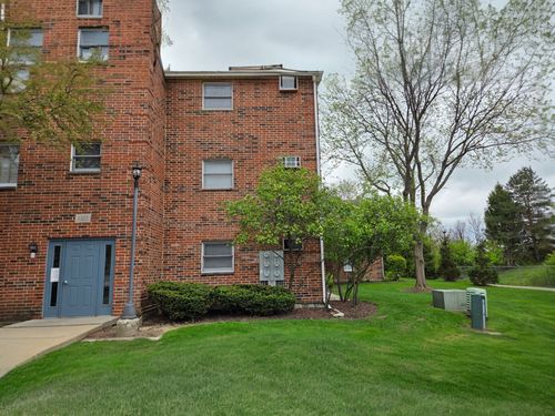 3f-1313 Cunat Ct, Lake In The Hills, IL, 60156-5263 | Card Image