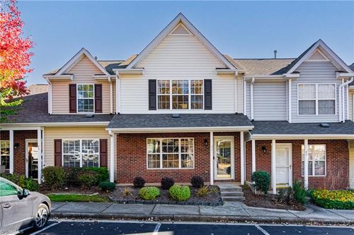 47 Tannenbaum Cir, Greensboro, NC, 27410-9686 | Card Image