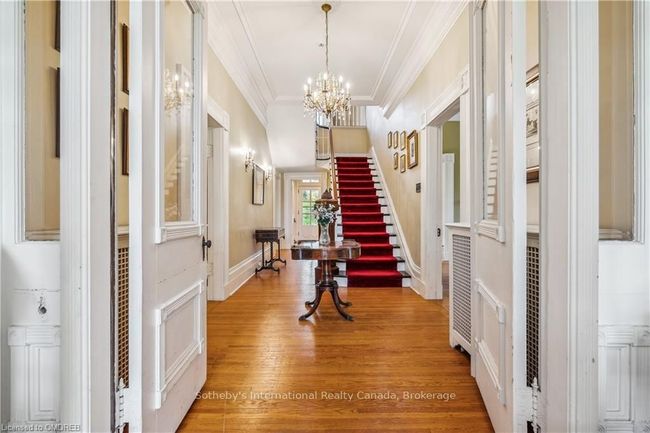 30 South St W, House other with 6 bedrooms, 4 bathrooms and 7 parking in Dundas ON | Image 5