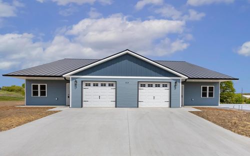 2-627 Salsbery Circle, HILLSBORO, WI, 54634 | Card Image