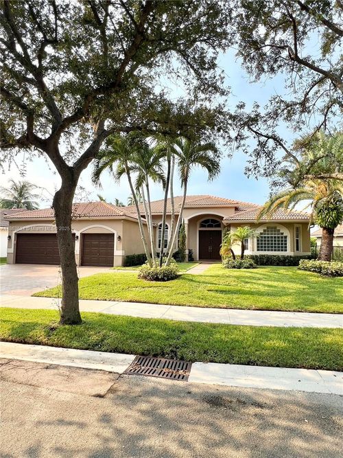 3806-3806 Oak Ridge Cir, Weston, FL, 33331-3705 | Card Image