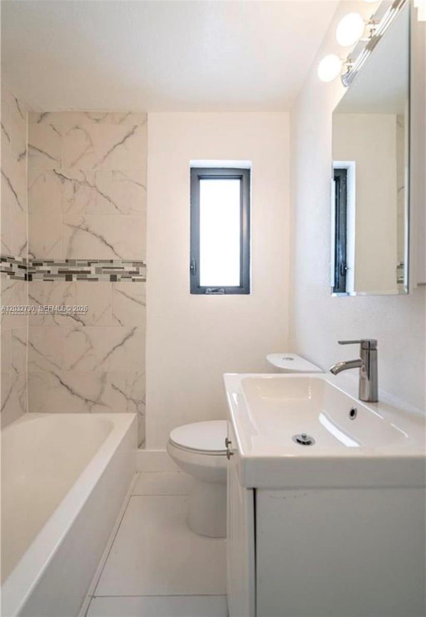 Residential Lease in Miami Beach 5