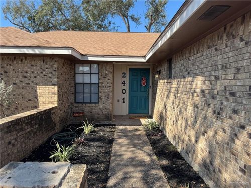 2401 N Mayberry Rd, Mission, TX, 78574-2313 | Card Image