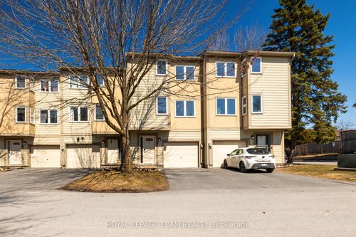 28-28 Peary Way, Kanata, ON, K2L1Z8 | Card Image