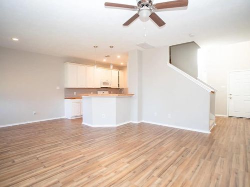 13147 Peppergate Ln, Houston, TX, 77044-6559 | Card Image