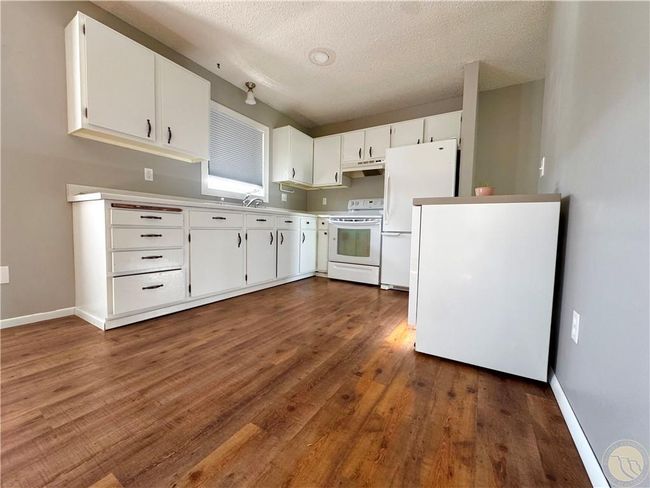 Kitchen | Image 10