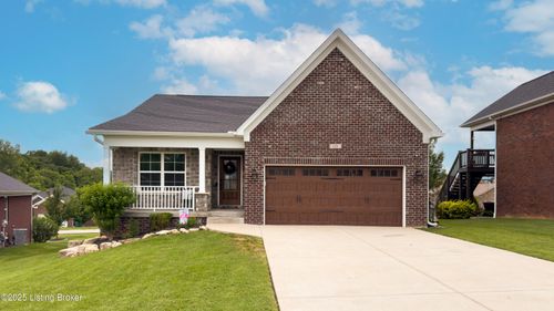 121 Lillian Ct, Shepherdsville, KY, 40165-8690 | Card Image