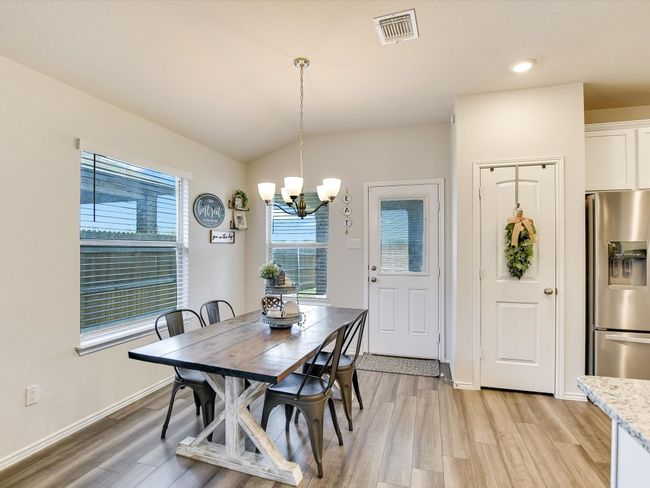 1640 Th Johnson, House other with 3 bedrooms, 2 bathrooms and 4 parking in Taylor TX | Image 7