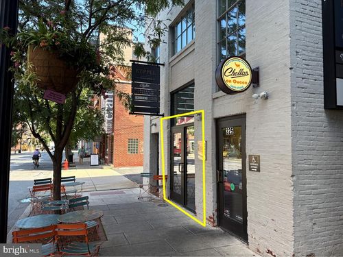 b-01-325 N Queen Street, LANCASTER, PA, 17603 | Card Image