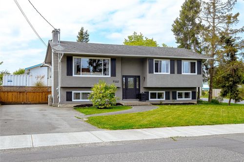 10328 Bowerbank Rd, Sidney, BC, V8L3L4 | Card Image