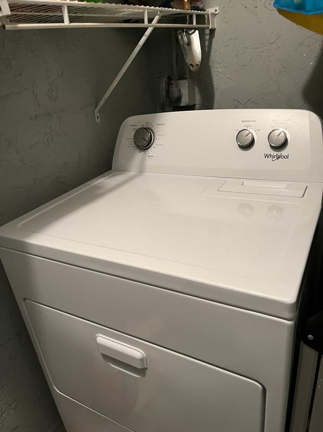 Laundry room: Dryer | Image 13