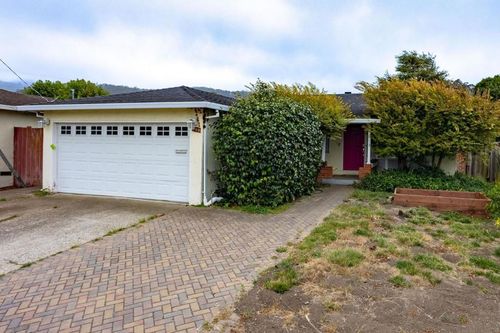 790 Noriega Way, Pacifica, CA, 94044 | Card Image