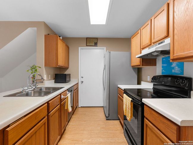 10619 Marshitahs Way, House other with 3 bedrooms, 1 bathrooms and null parking in Austin TX | Image 6