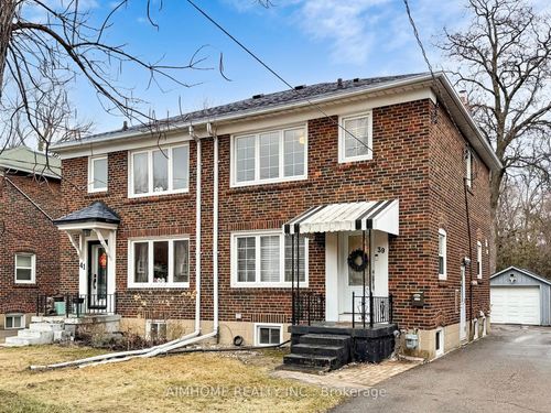39 Brentcliffe Rd, East York, ON, M4G3Y4 | Card Image
