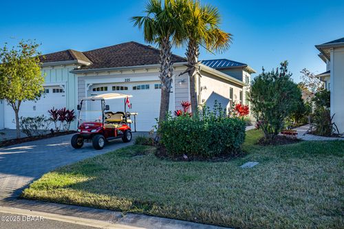 225 St Somewhere Dr, Daytona Beach, FL, 32124-1127 | Card Image