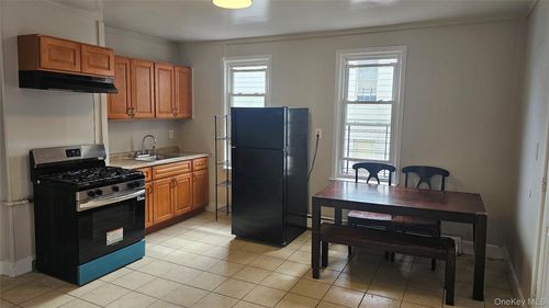 2-52 Chestnut Street, Yonkers, NY, 10701 | Card Image
