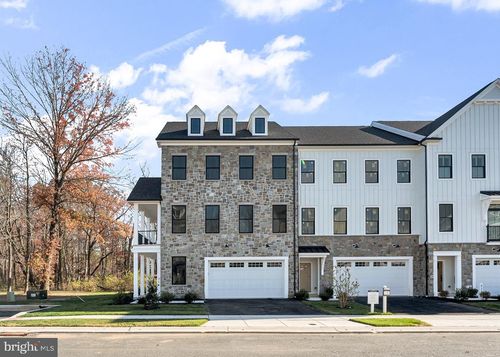 714 Walkers Mill Ln, WILMINGTON, DE, 19807-3055 | Card Image