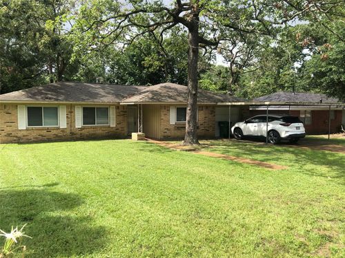 307 Moss Hill Ln, Conroe, TX, 77303-1744 | Card Image