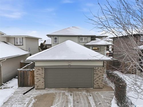 323 Hettle Cove, Saskatoon, SK, S7T0E8 | Card Image