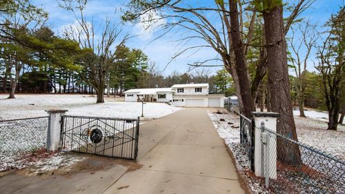 1685 Jackson Rd, Zanesville, OH, 43701-7979 | Card Image