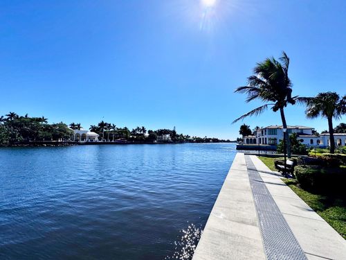 203-32 Colonial Club Dr, Boynton Beach, FL, 33435-8407 | Card Image